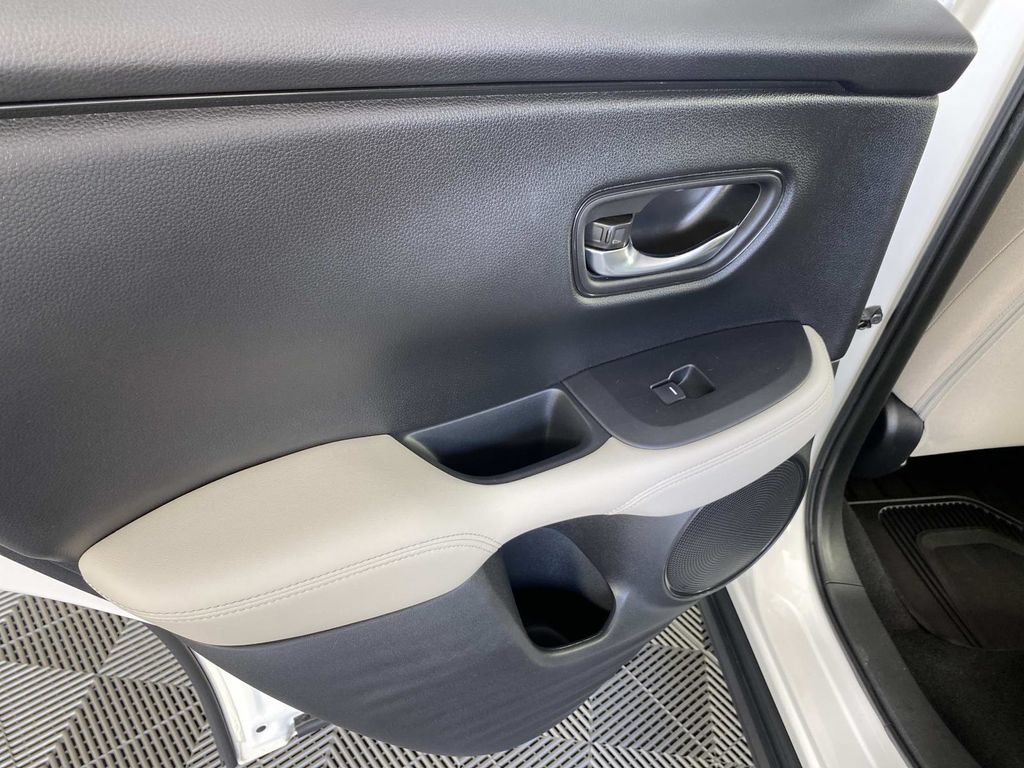 Used 2024 Honda HR-V LX image 25