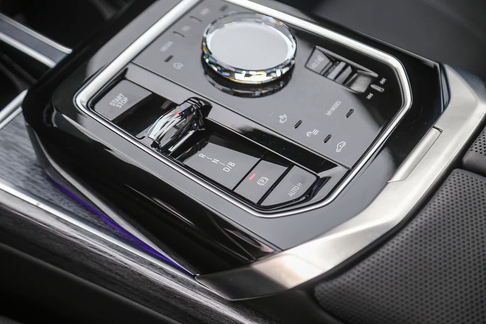 Used 2025 BMW i7 eDrive50 w/ M Sport Package image 16