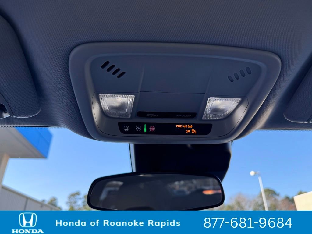 Used 2024 Chevrolet Malibu LT image 32