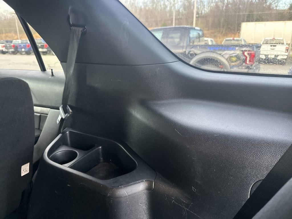 Used 2019 Ford Explorer XLT image 28