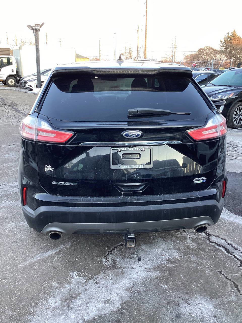 Used 2019 Ford Edge SEL w/ Equipment Group 201A image 3