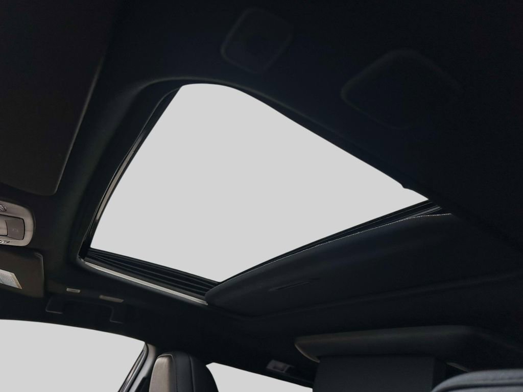 Used 2025 Toyota Sienna Platinum image 26