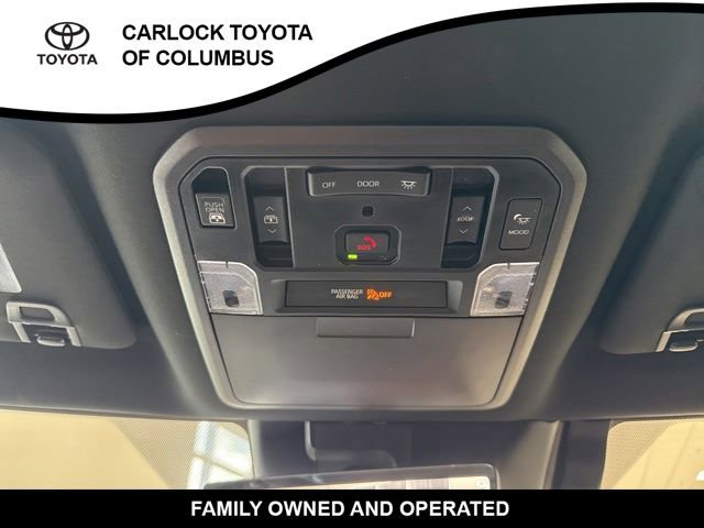 Used 2025 Toyota Tundra Platinum AWD/4WD image 31
