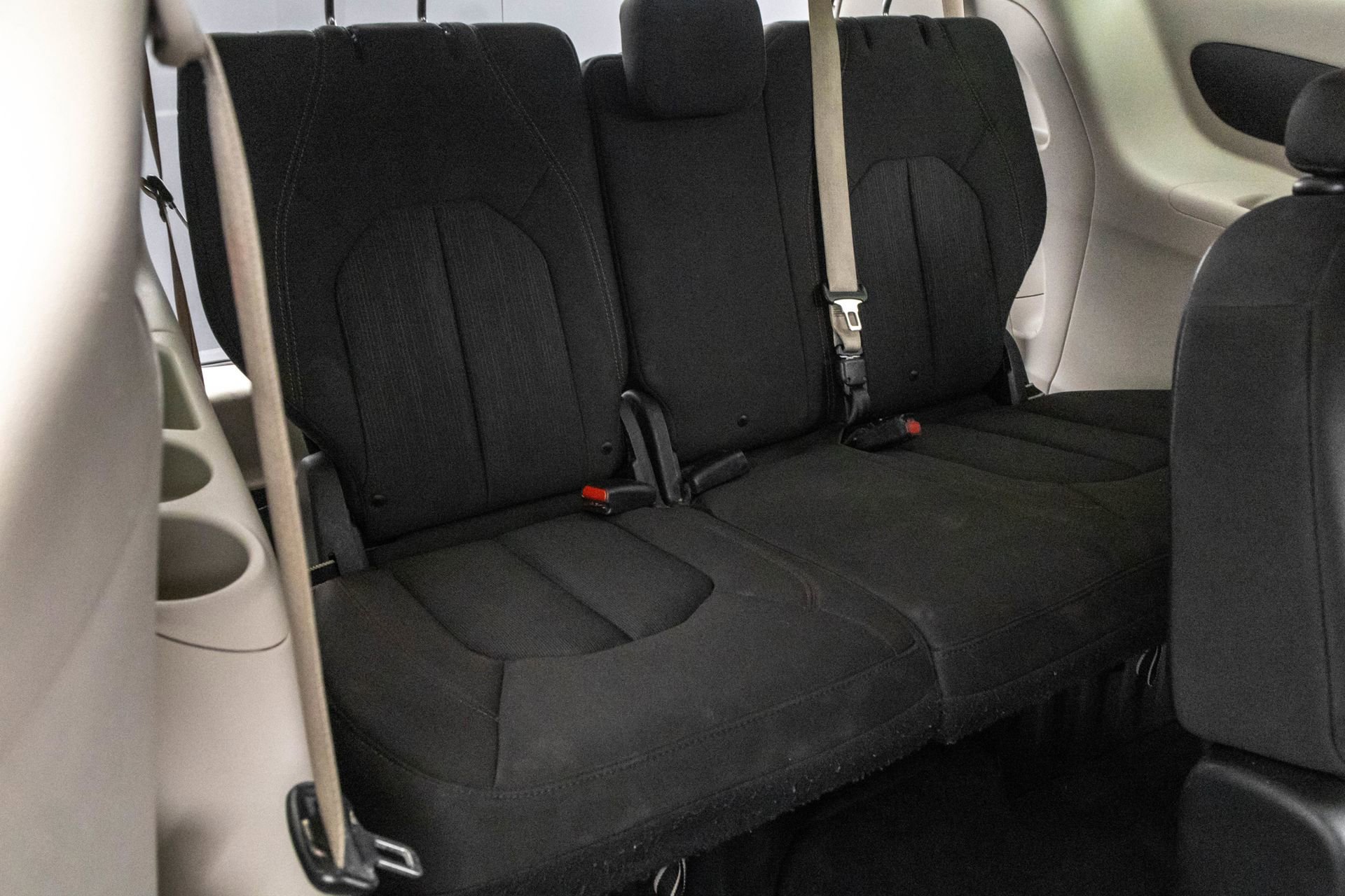 Used 2019 Chrysler Pacifica Touring Plus w/ Tire & Wheel Group image 35