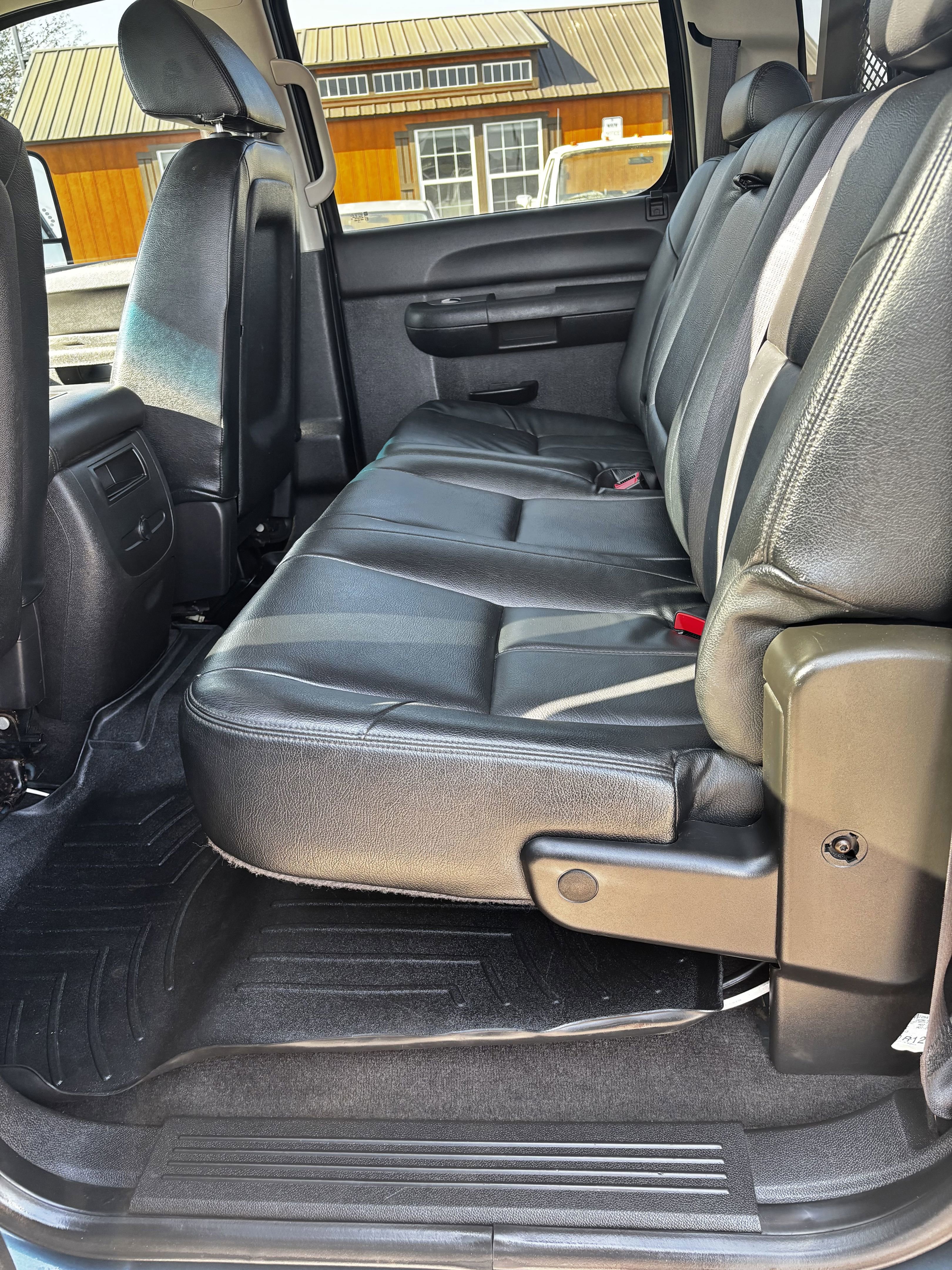 Used 2012 Chevrolet Silverado 2500 LT w/ Convenience Package AWD/4WD image 18