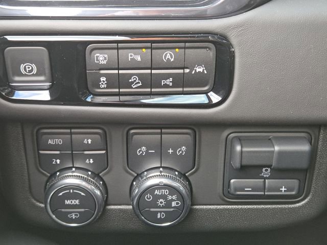 New 2025 GMC Yukon AT4 Ultimate w/ LPO, Floor Liner Package image 14