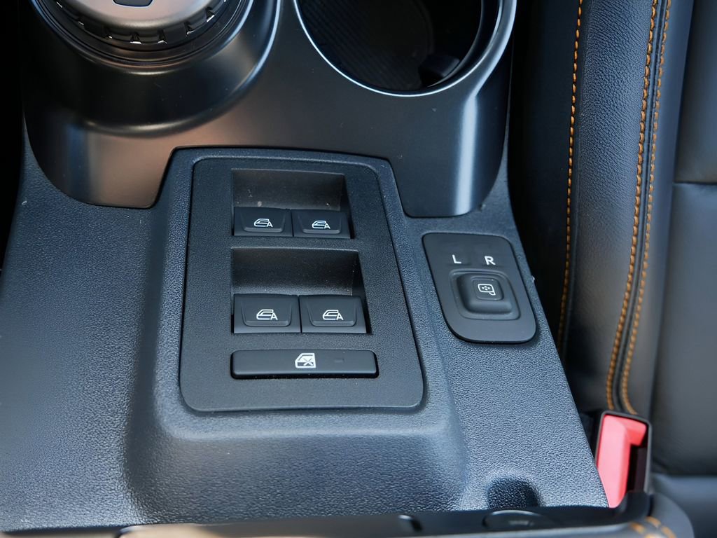 Used 2024 Ford Bronco Badlands image 26
