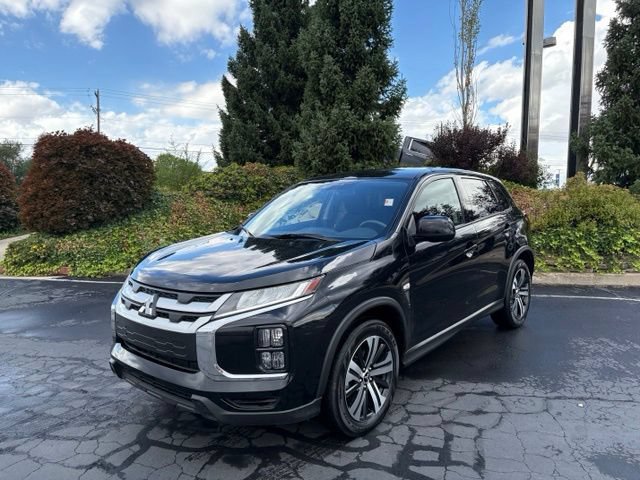 Used 2026 Mitsubishi Outlander Sport SE AWD/4WD image 1