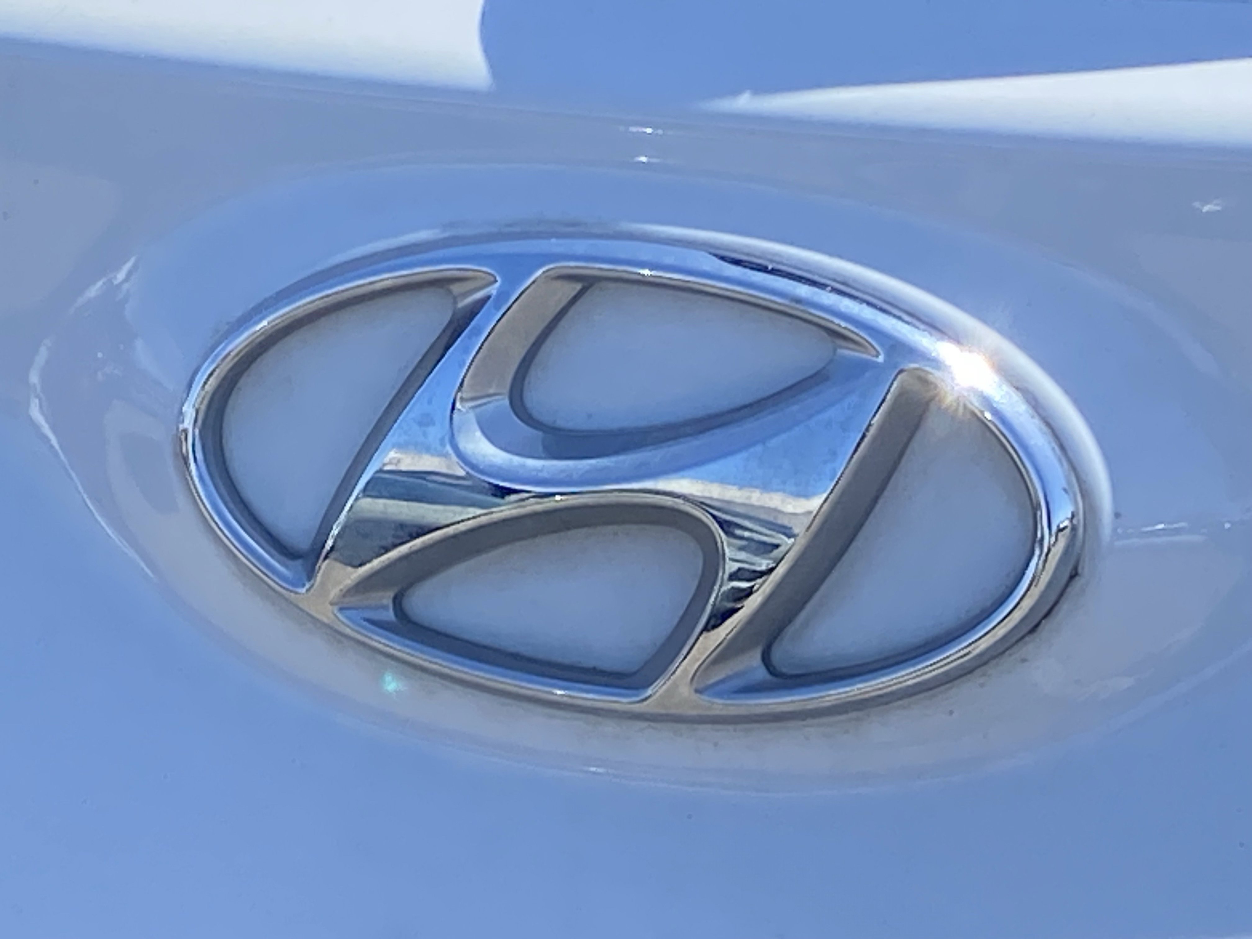 Used 2020 Hyundai Kona Ultimate w/ Cargo Package image 4