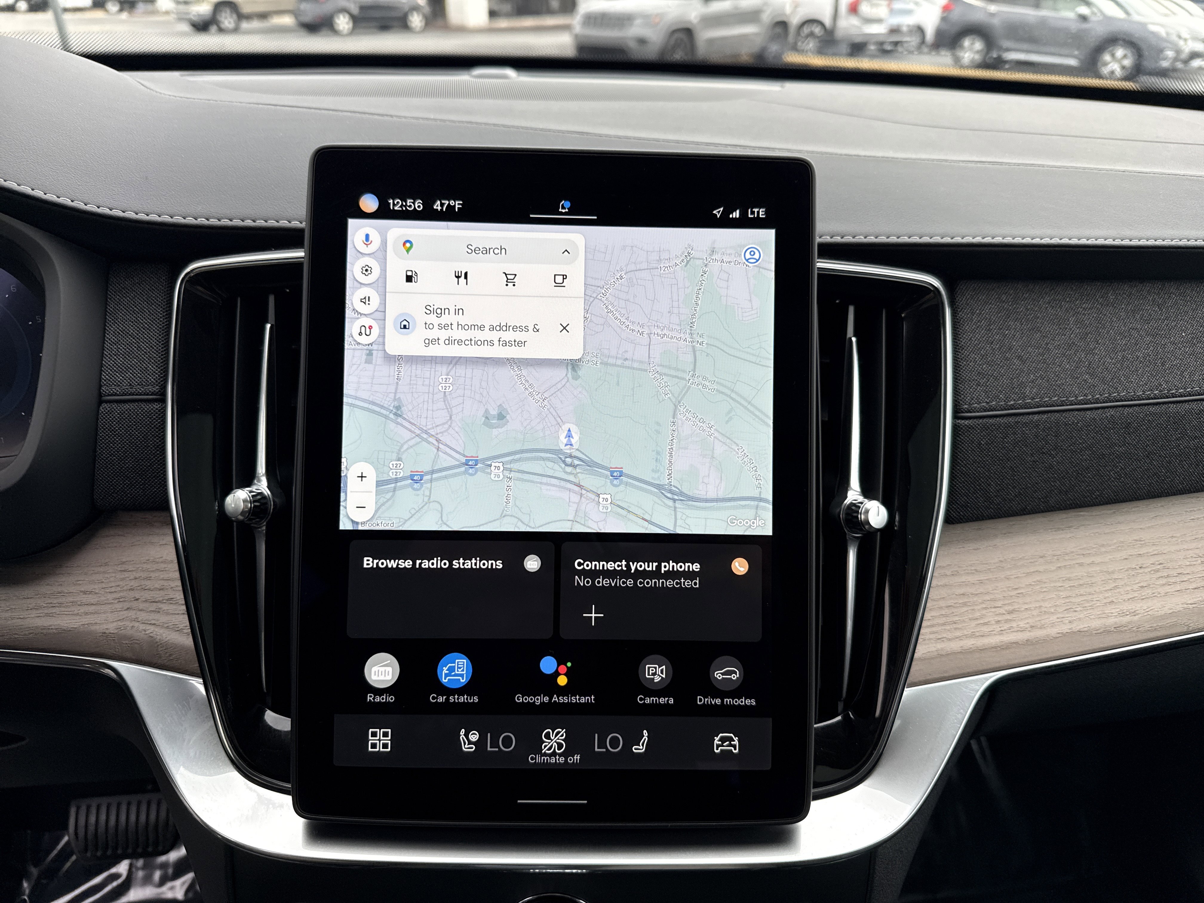 Used 2025 Volvo XC90 B6 Plus image 24