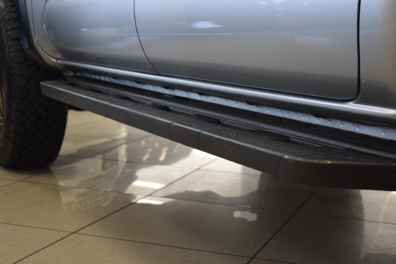 Used 2017 Toyota Tacoma TRD Off-Road image 24