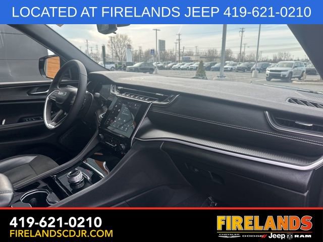 Used 2023 Jeep Grand Cherokee L Laredo image 19