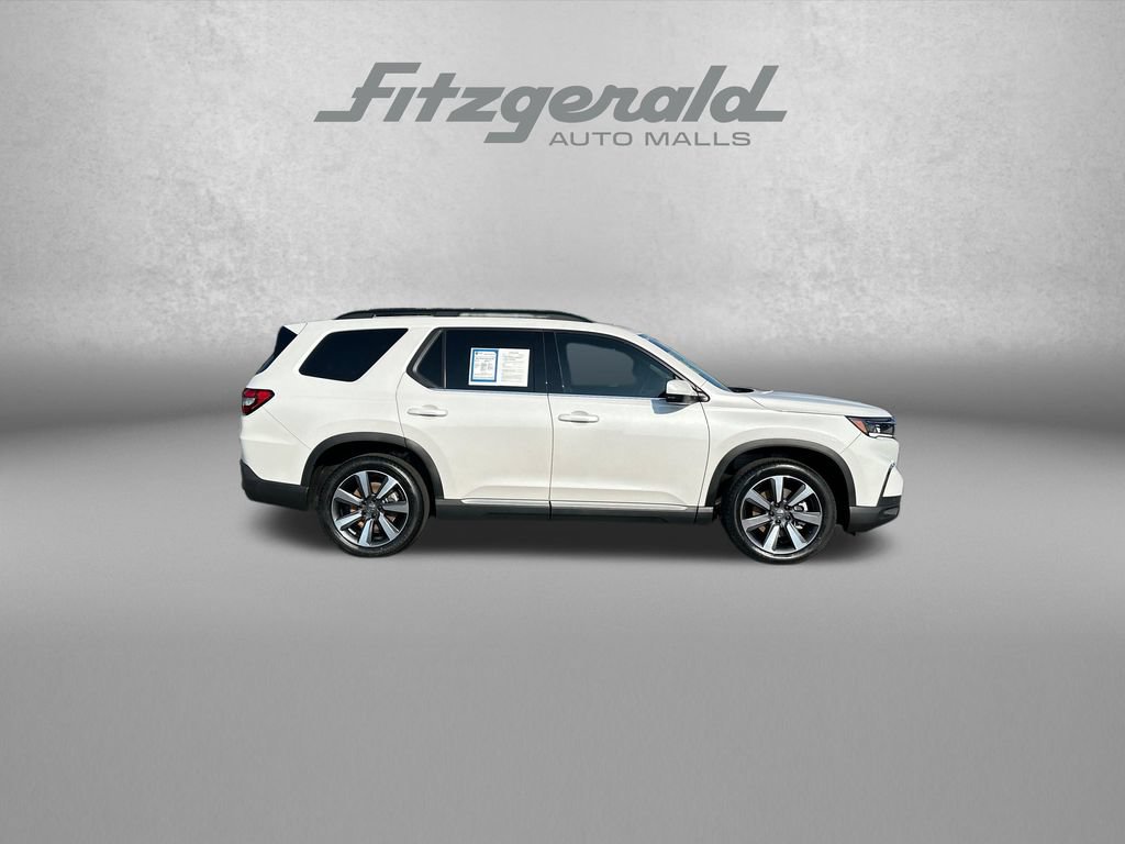 Used 2024 Honda Pilot Touring image 8