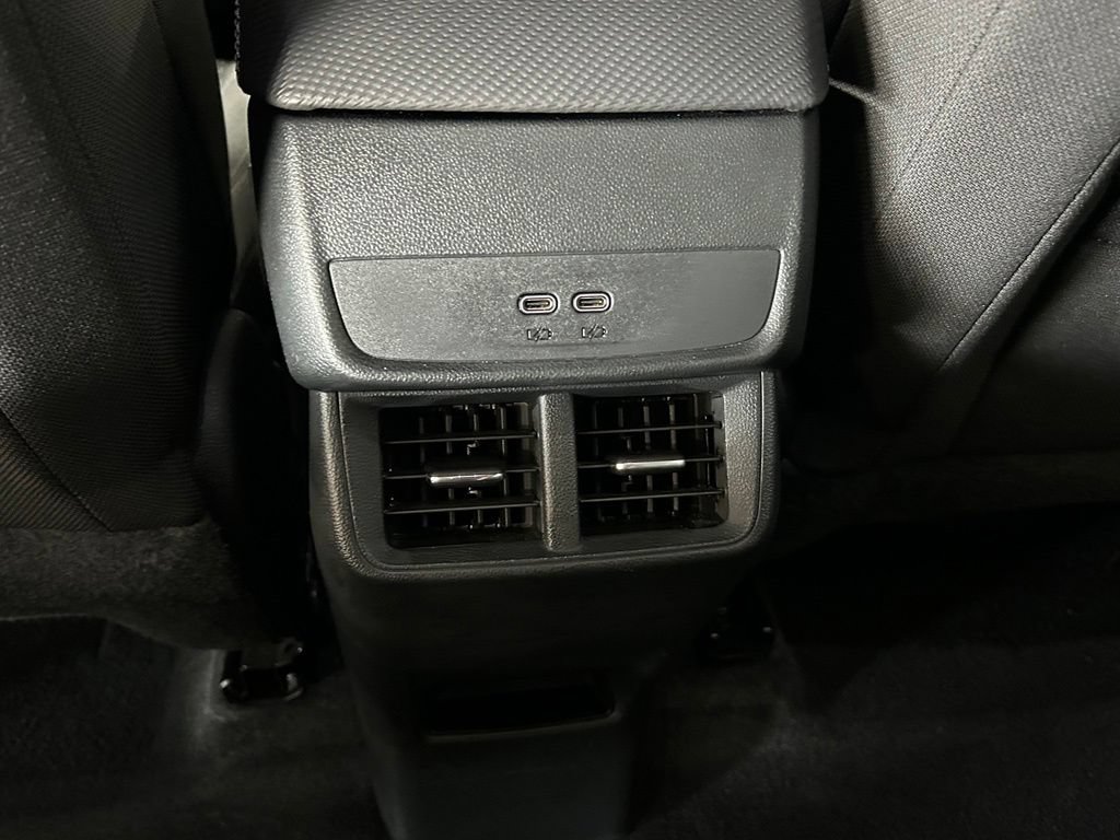 Used 2026 Chevrolet Equinox LT FWD image 42