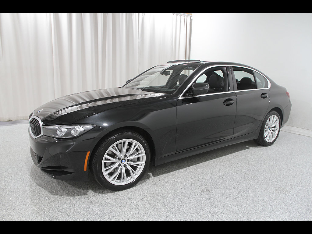 Used 2024 BMW 330i xDrive Sedan w/ Premium Package AWD/4WD image 3