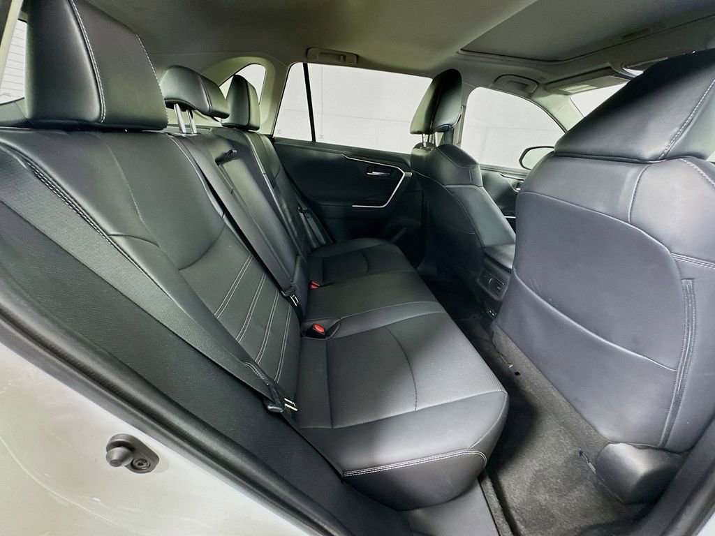 Used 2023 Toyota RAV4 Limited FWD image 33
