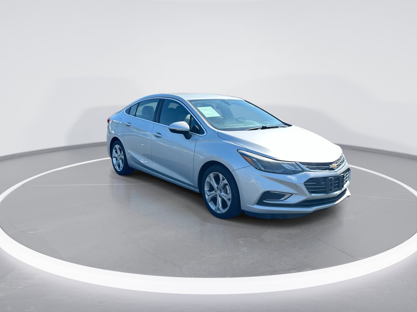 Used 2017 Chevrolet Cruze Premier FWD image 2