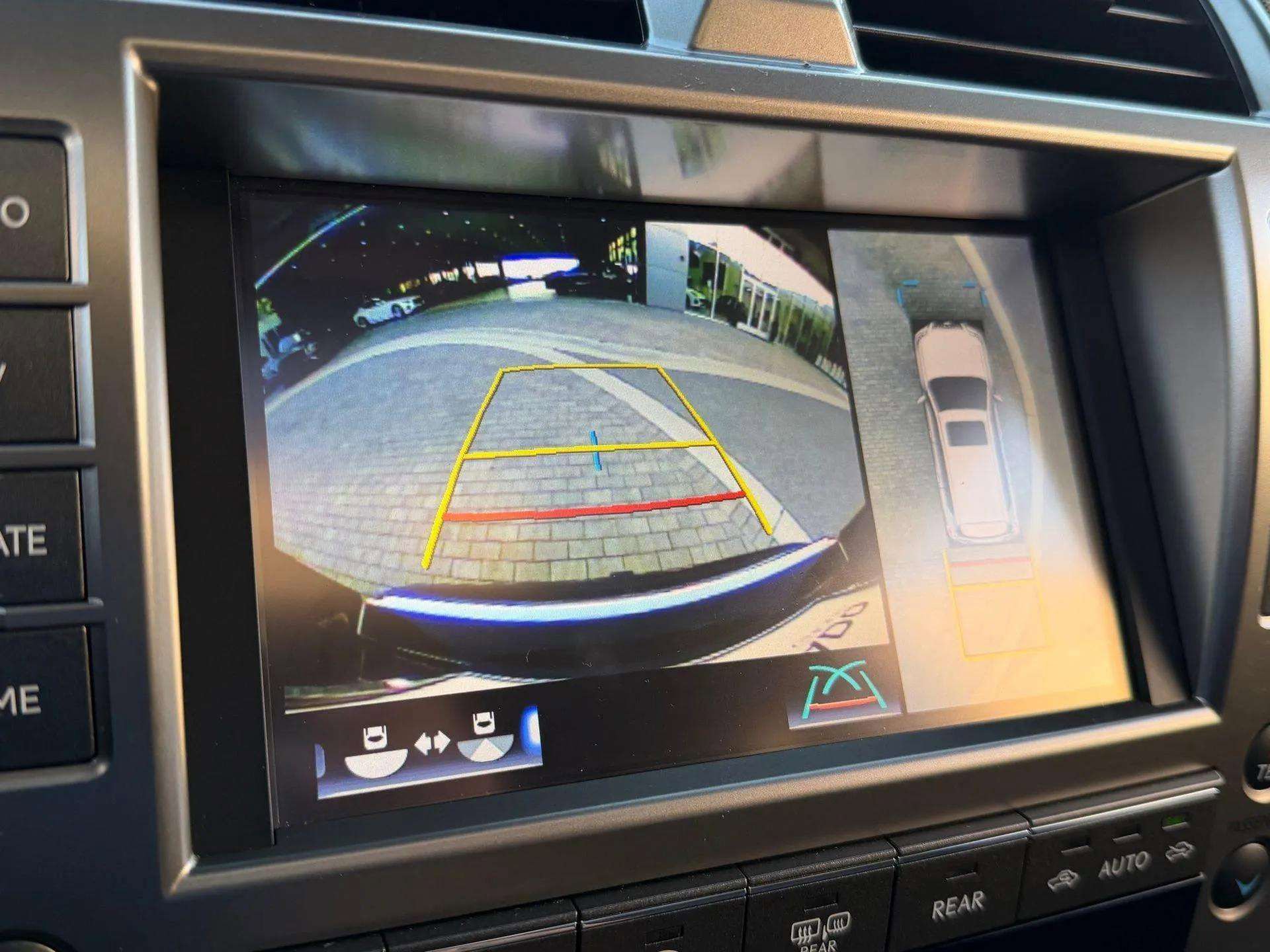 Used 2021 Lexus GX 460 Luxury w/ Sport Design Package image 27