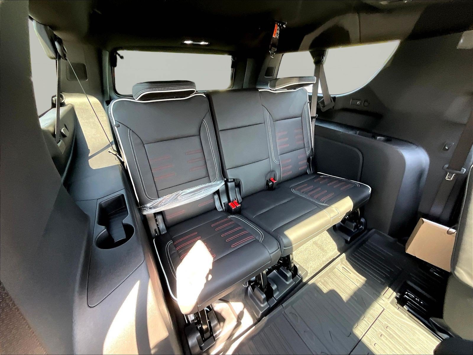 New 2026 GMC Yukon XL AT4 Ultimate AWD/4WD image 21