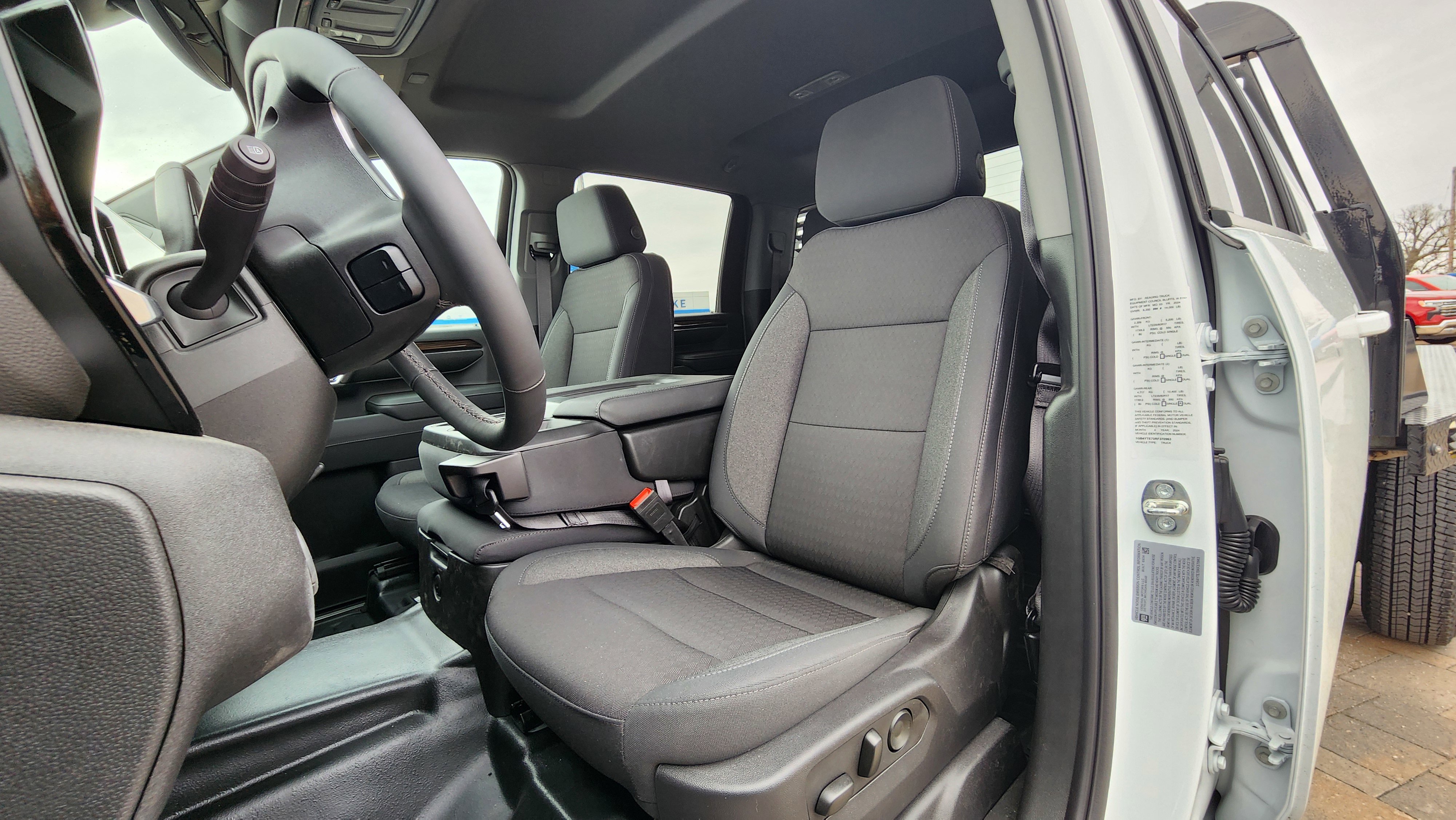 New 2024 Chevrolet Silverado 3500 LT w/ Convenience Package image 12