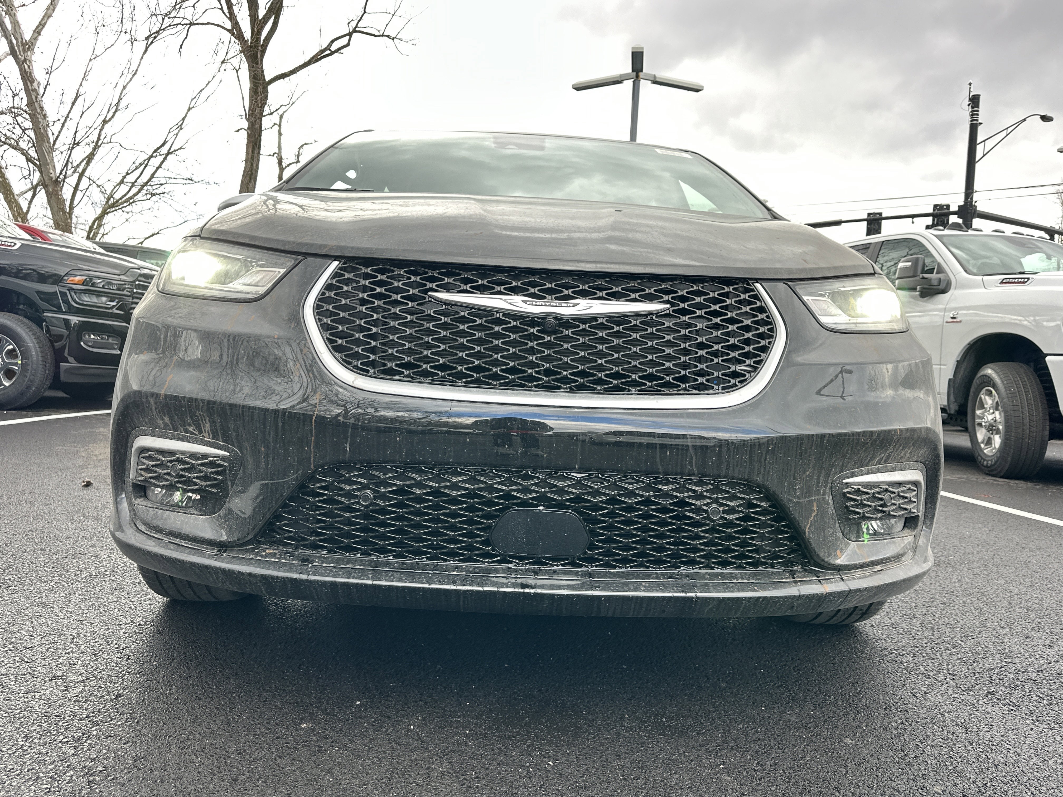 New 2026 Chrysler Pacifica Pinnacle image 22