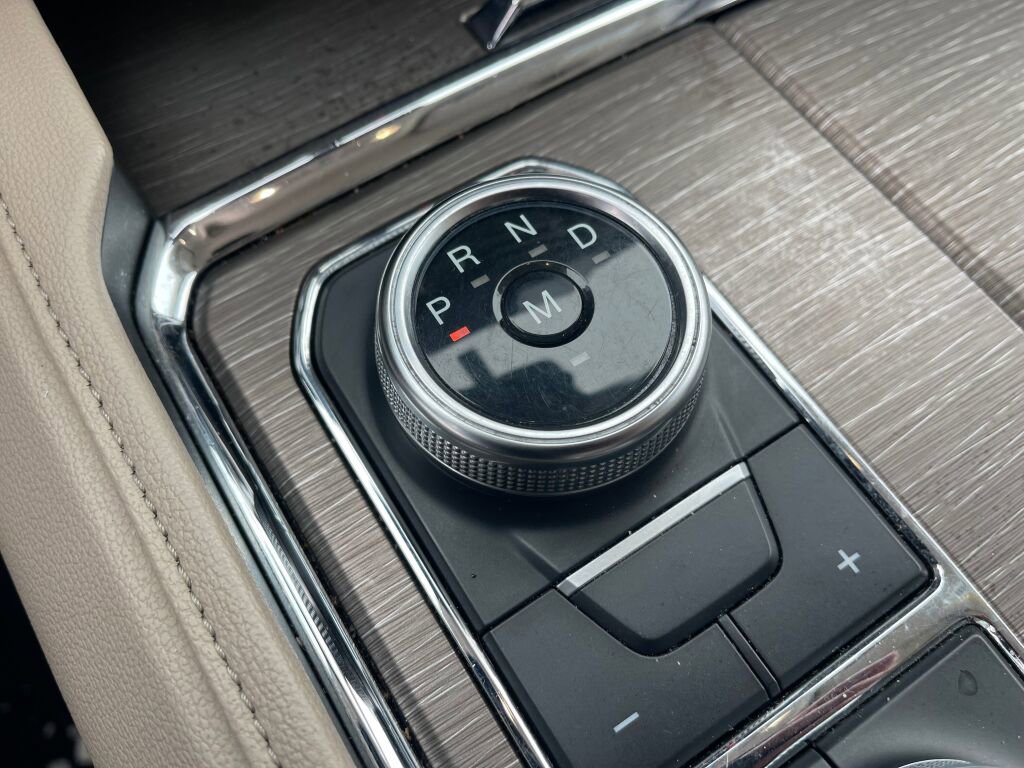 Used 2024 Ford Expedition Max Limited image 13