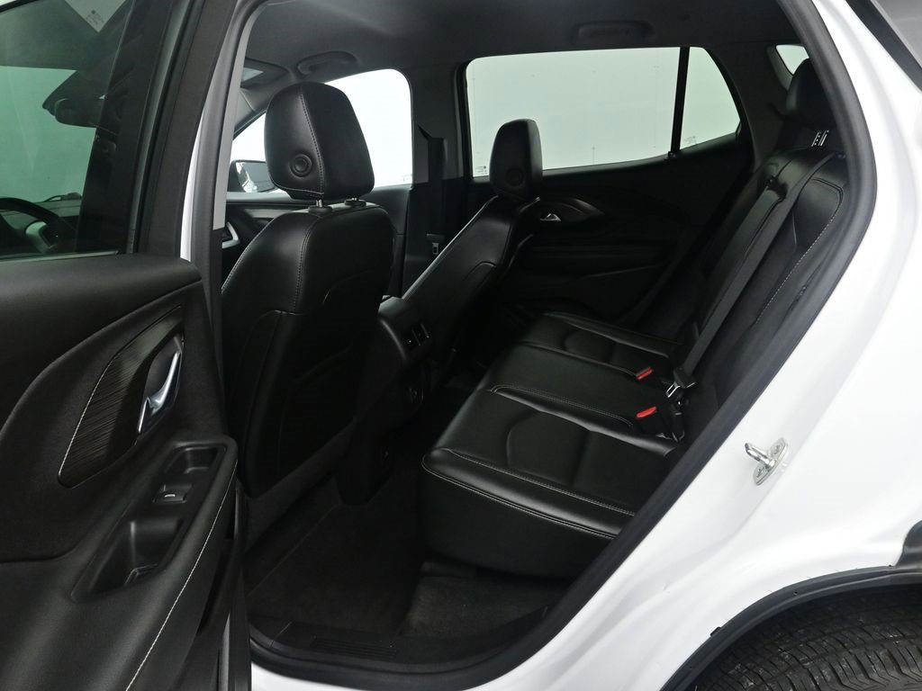 Used 2024 GMC Terrain SLT image 20
