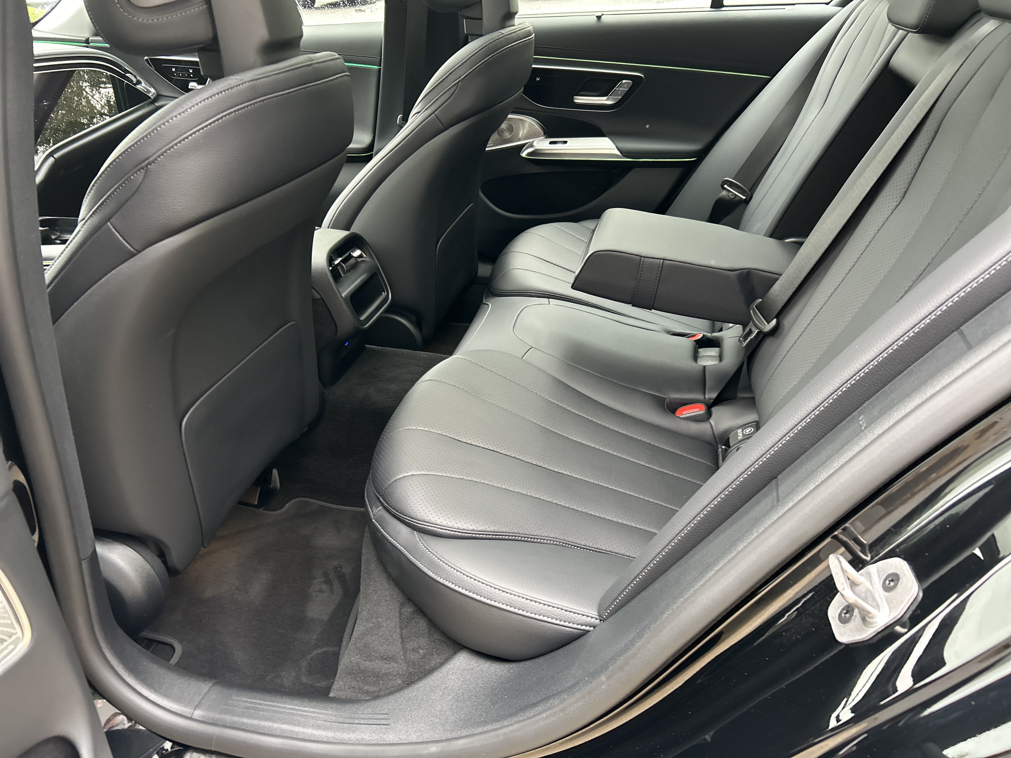 Certified 2025 Mercedes-Benz E 350 Sedan image 40