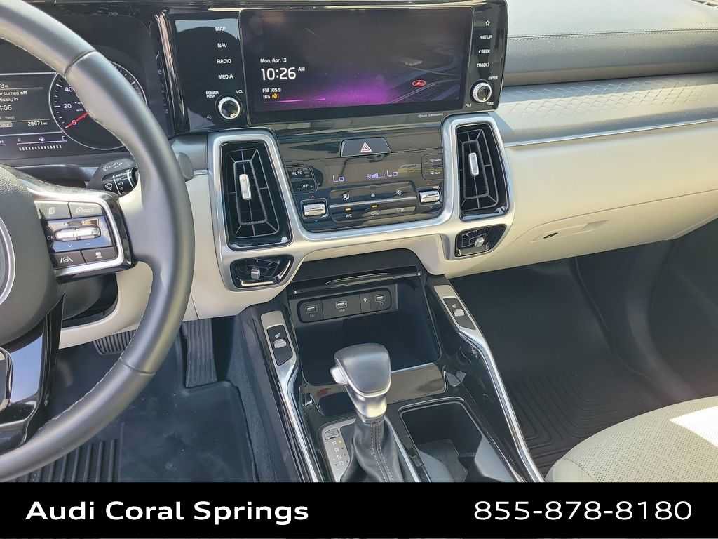 Used 2022 Kia Sorento SX AWD/4WD image 23