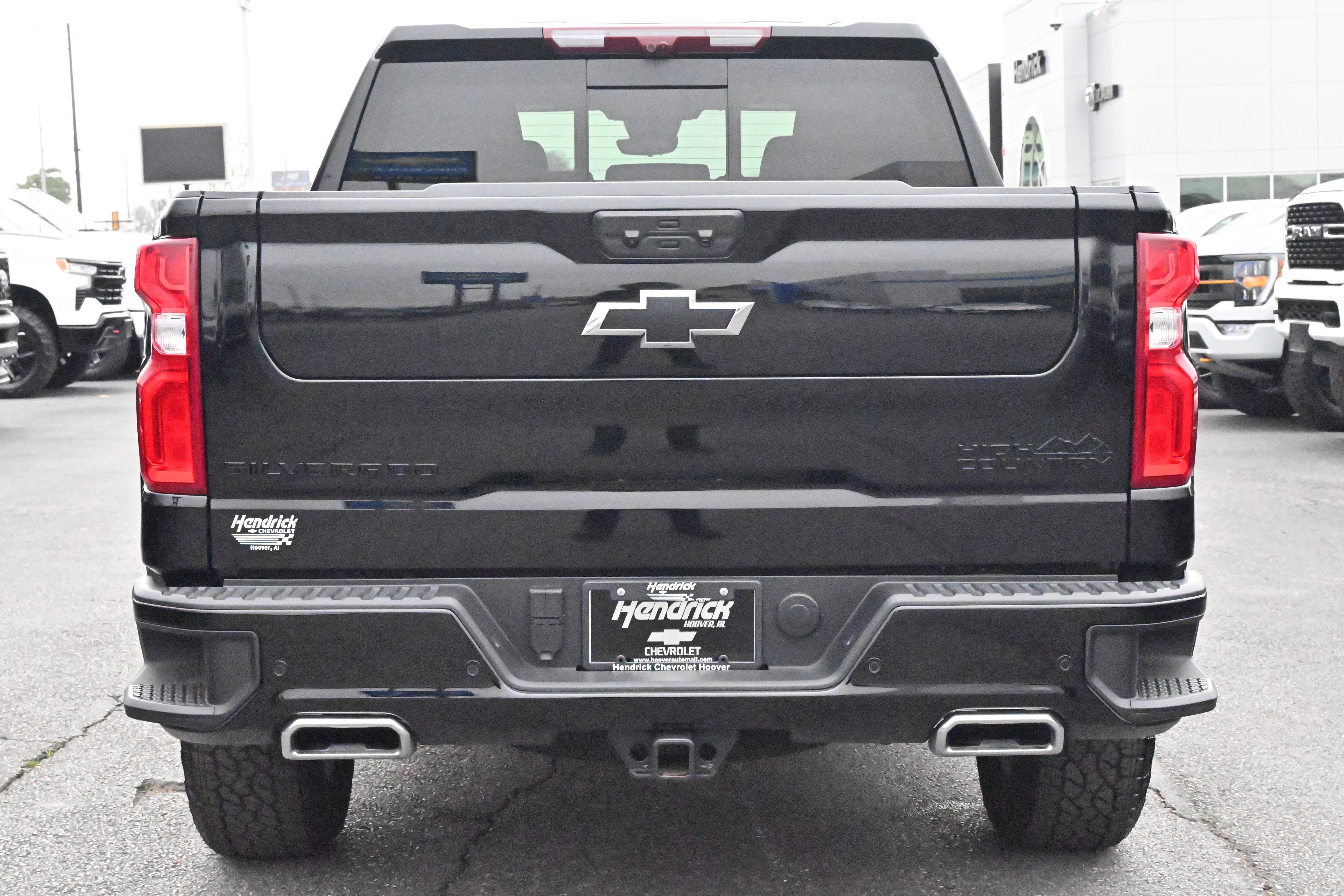 Used 2025 Chevrolet Silverado 1500 High Country w/ Technology Package image 13