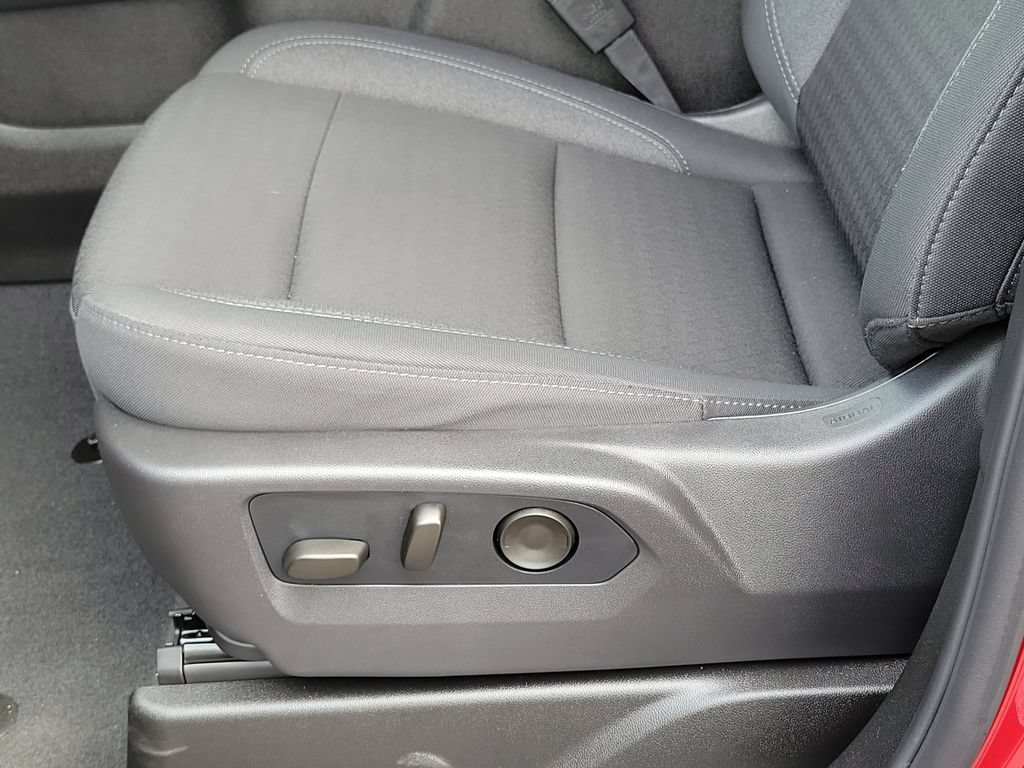 Used 2026 Chevrolet Tahoe LS AWD/4WD image 14