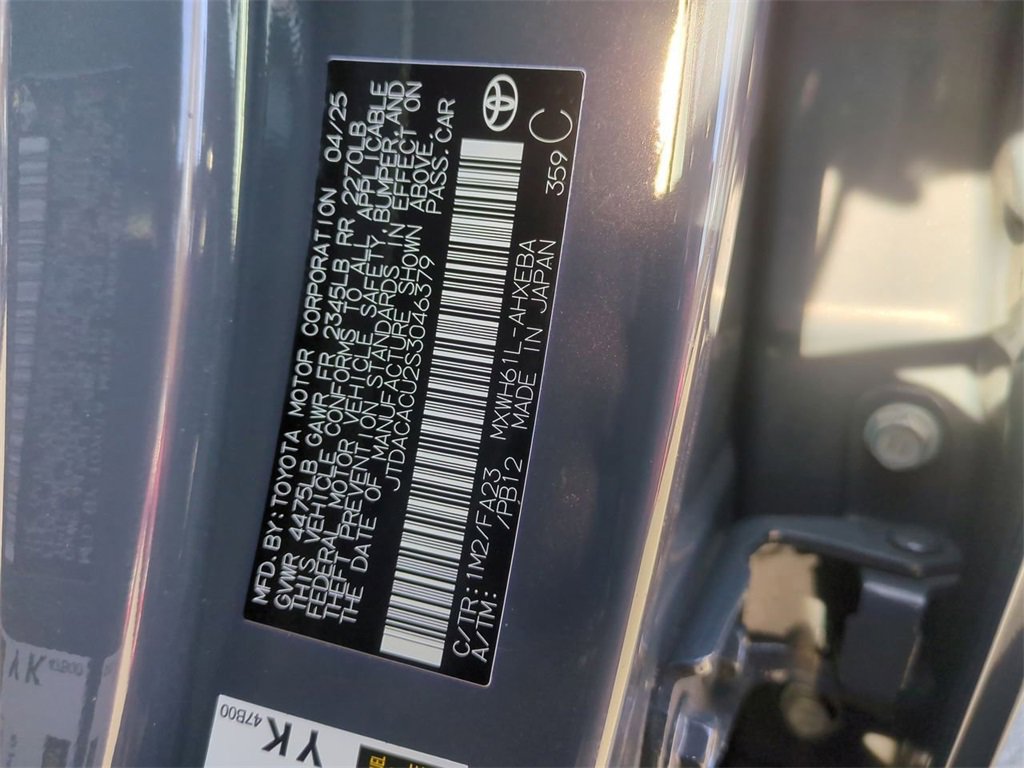 Used 2025 Toyota Prius Plug-In Hybrid image 30