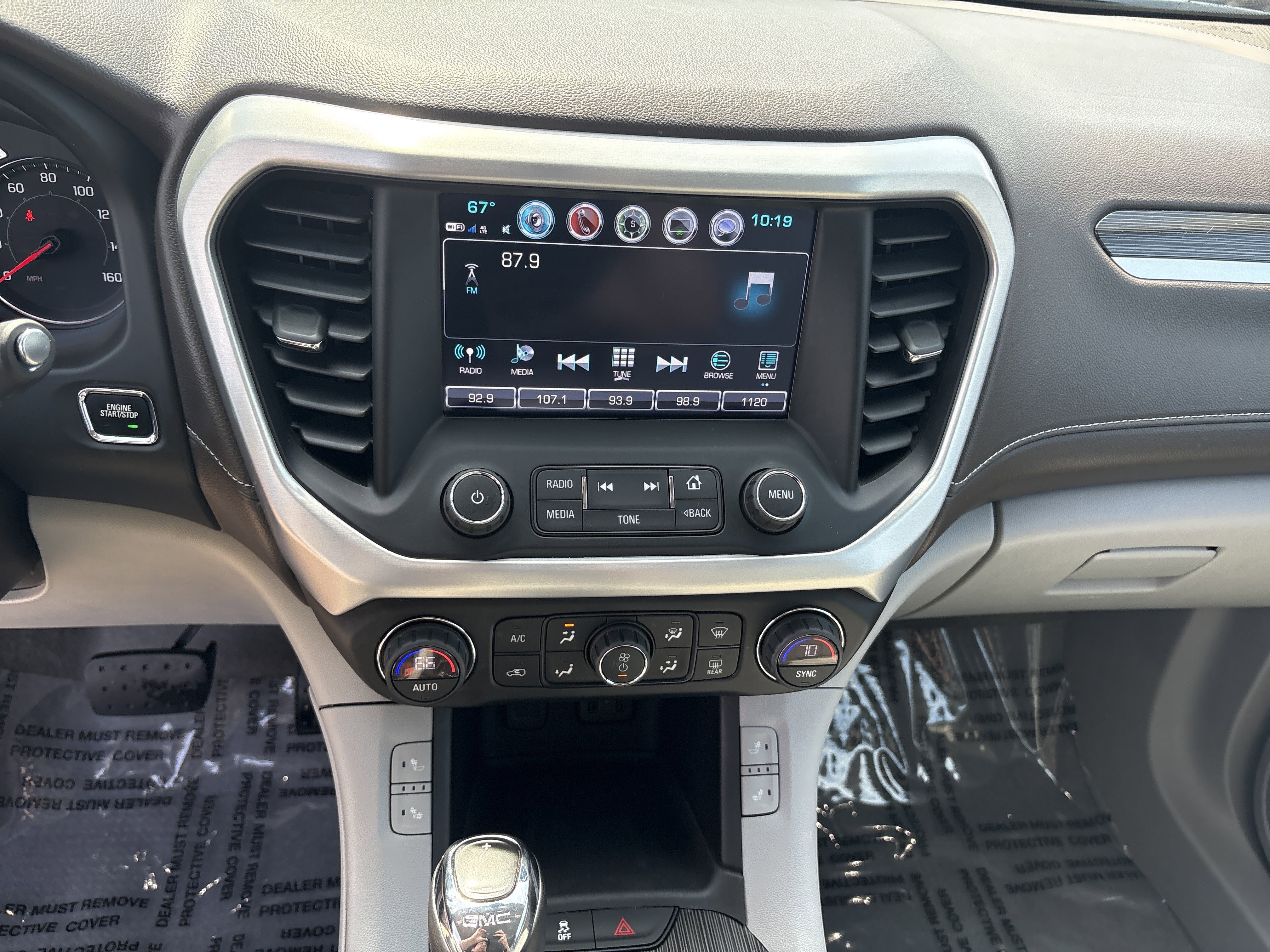 Used 2018 GMC Acadia SLT image 19