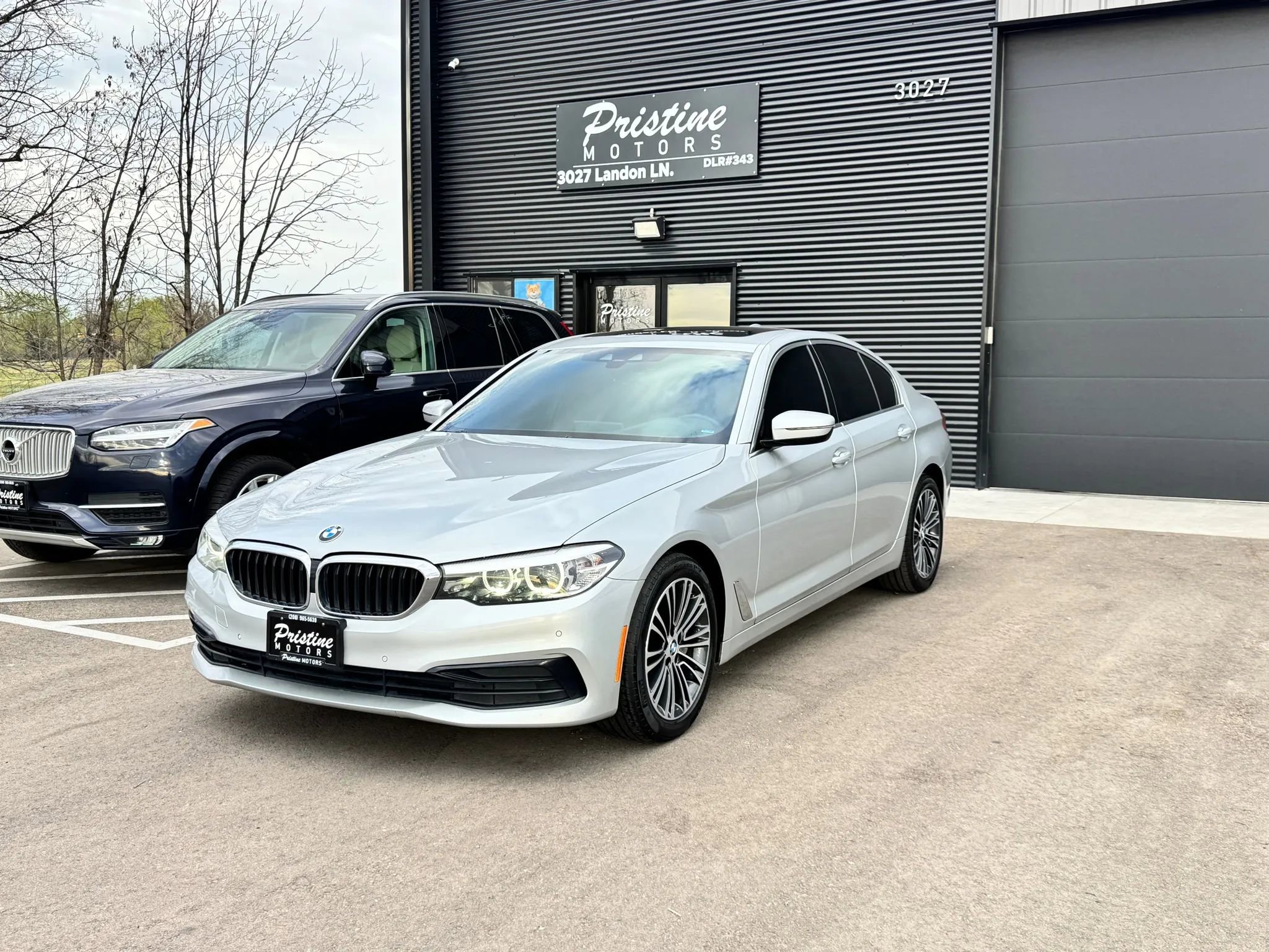 Used 2019 BMW 530i w/ Convenience Package image 1
