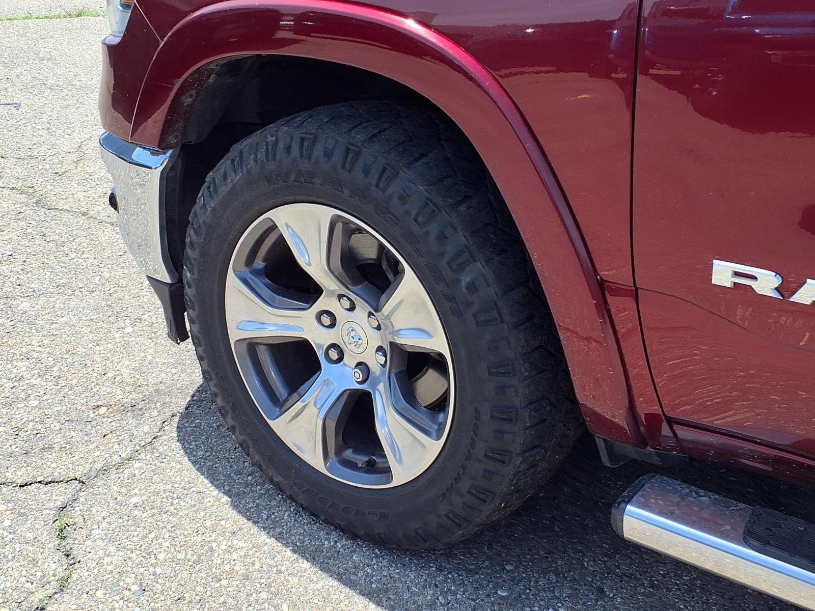 Used 2021 RAM 1500 Laramie AWD/4WD image 8