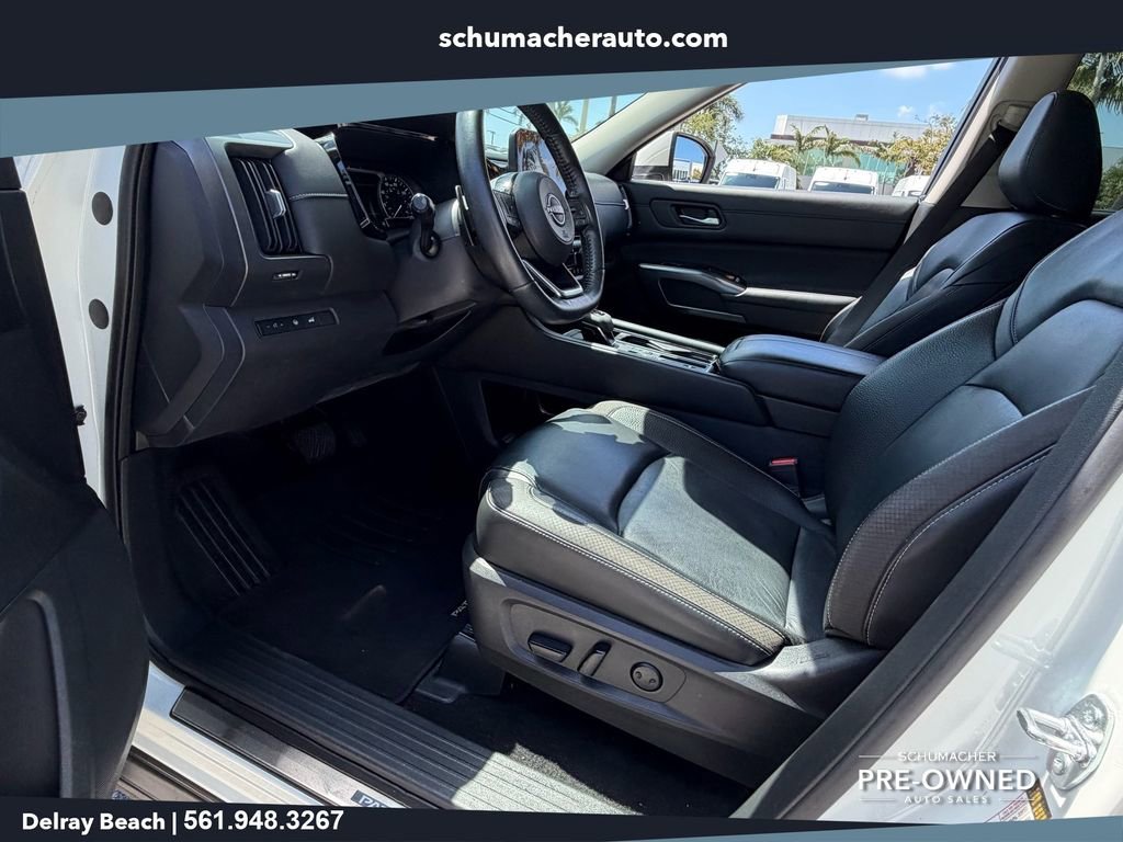 Used 2022 Nissan Pathfinder SL FWD image 10