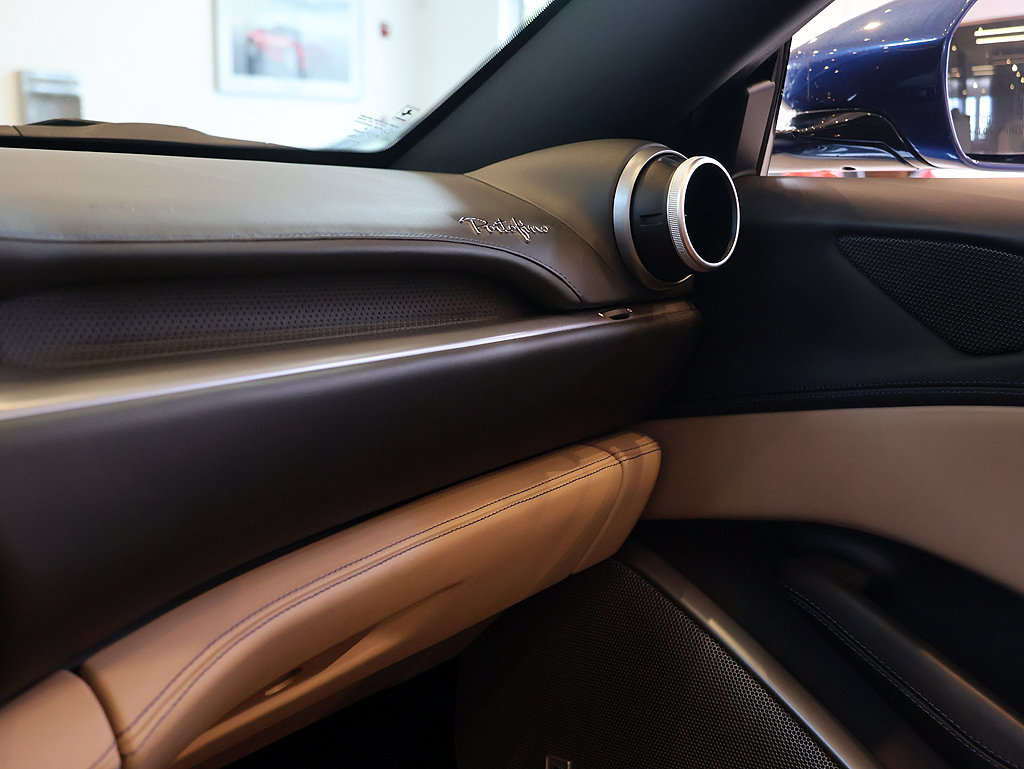 Certified 2019 Ferrari Portofino RWD image 97