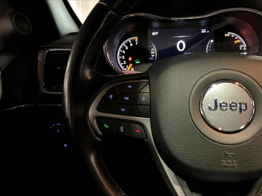 Used 2021 Jeep Grand Cherokee Limited AWD/4WD image 13