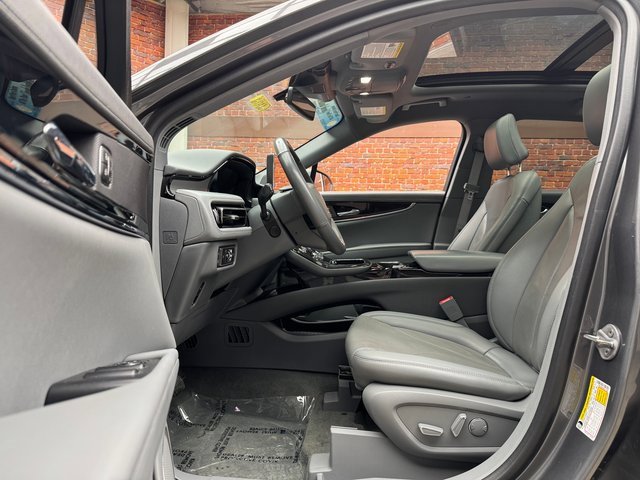 Used 2022 Lincoln Nautilus Reserve image 23