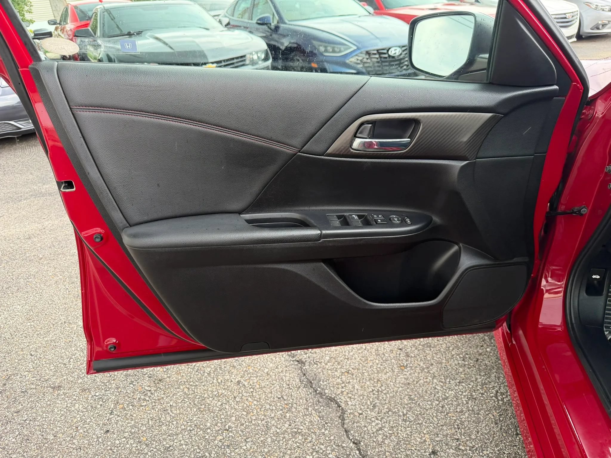 Used 2017 Honda Accord Sport Special Edition image 12