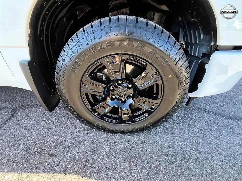 Used 2017 Nissan Titan S AWD/4WD image 18