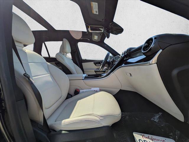 Used 2024 Mercedes-Benz GLC 300 4MATIC image 22