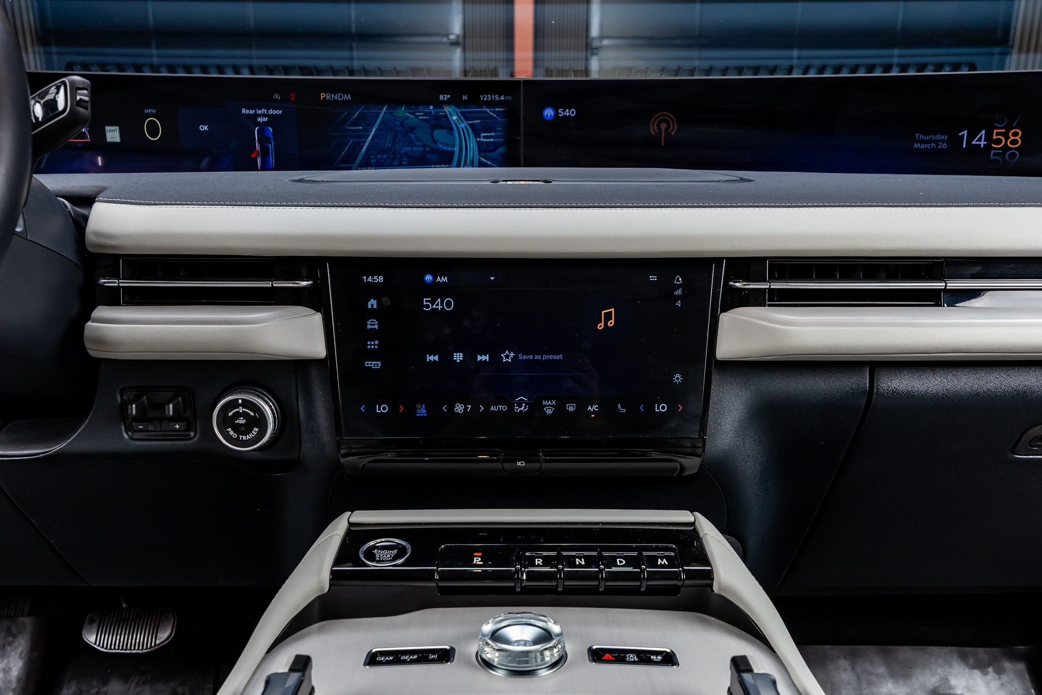 Used 2025 Lincoln Navigator Reserve image 25