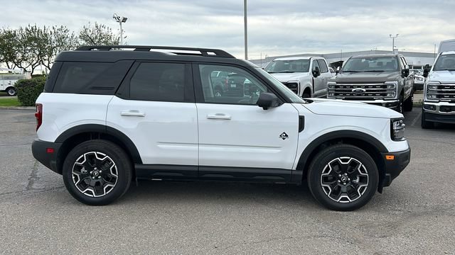 Used 2025 Ford Bronco Sport Outer Banks w/ Outer Banks Tech Package+ image 2