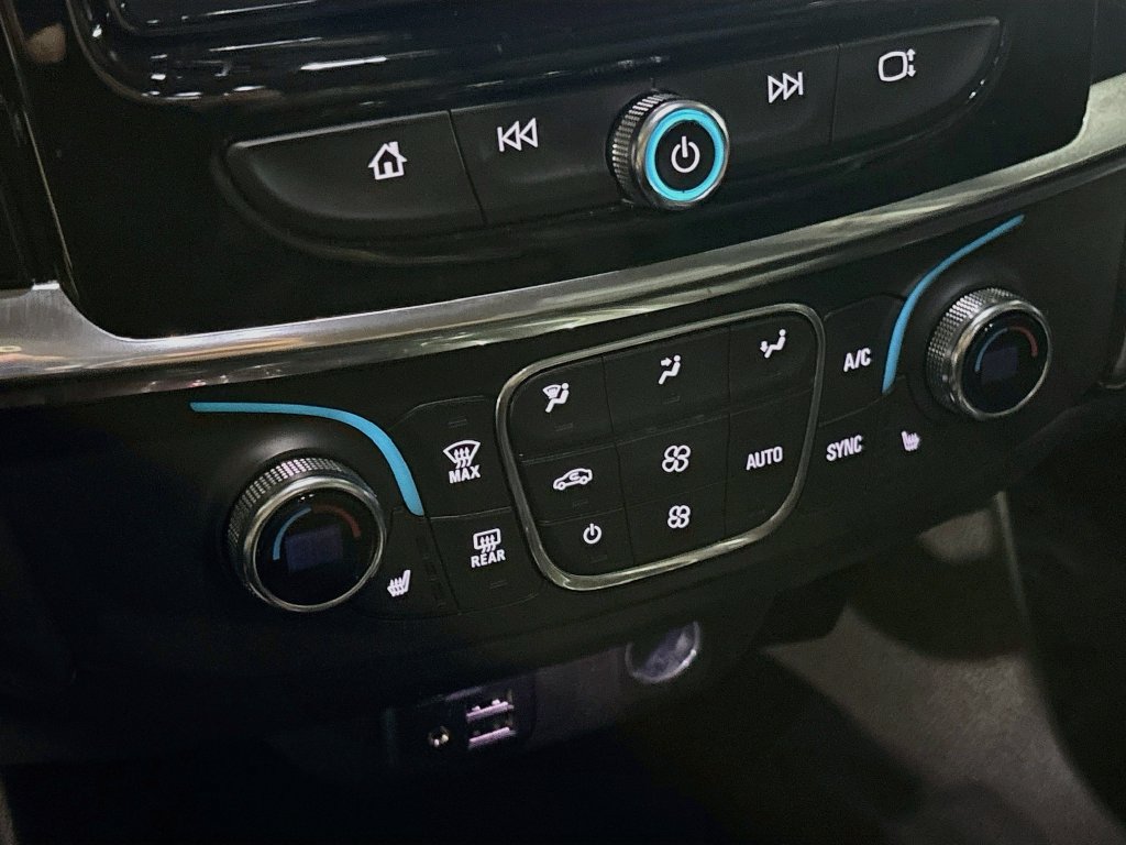Used 2020 Chevrolet Traverse RS FWD image 38
