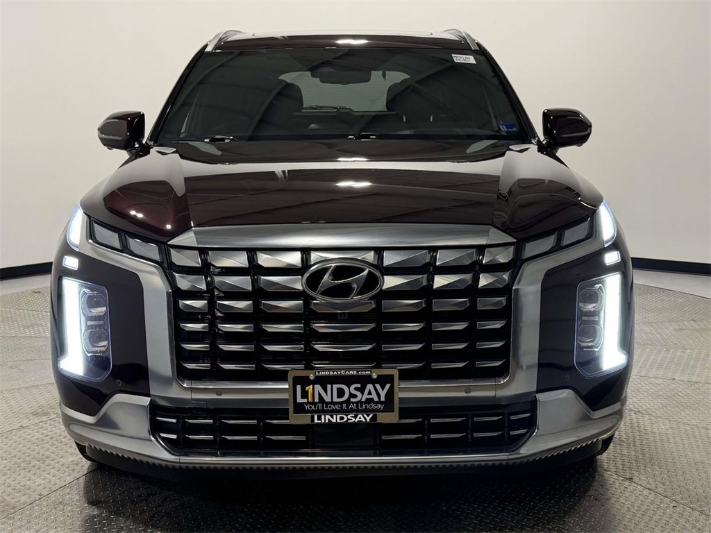 Used 2024 Hyundai Palisade Calligraphy image 2