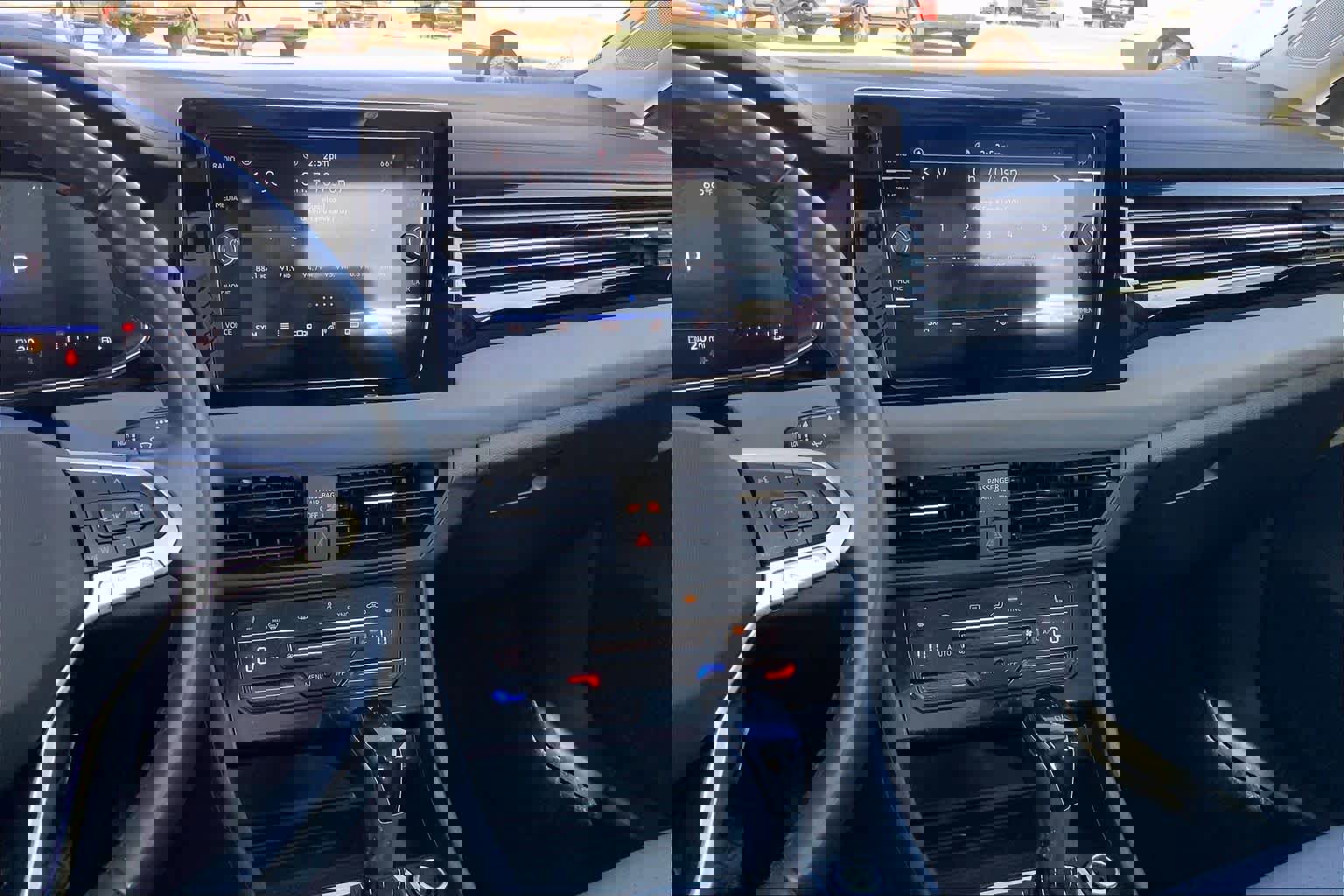 Used 2025 Volkswagen Jetta SE image 7