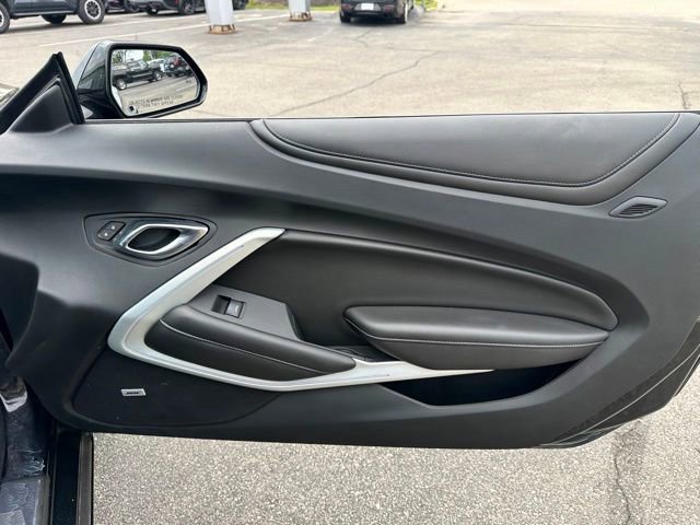 Used 2020 Chevrolet Camaro SS RWD image 18