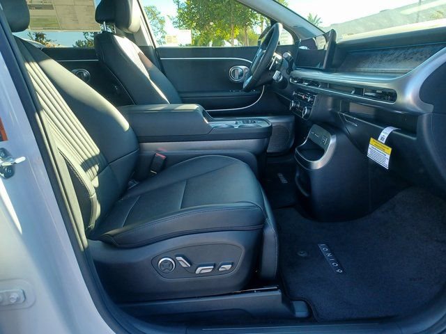 New 2026 Hyundai Ioniq 9 Calligraphy image 8