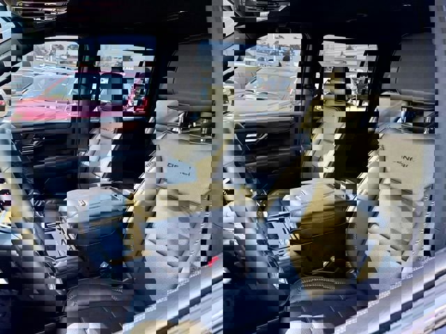 Used 2025 GMC Yukon XL Denali image 8